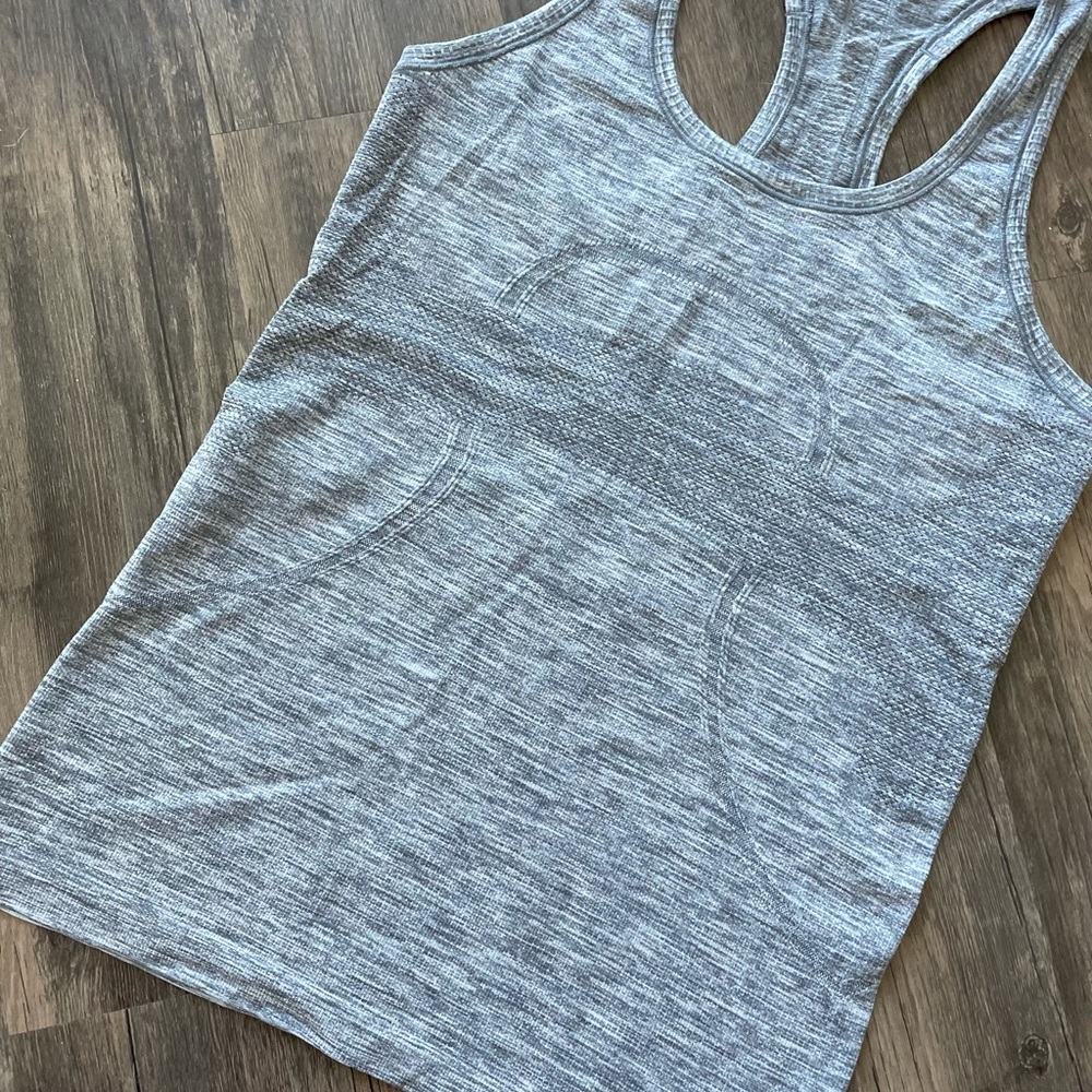 Lululemon Swiftly Tech Racerback - Picture 2 of 8